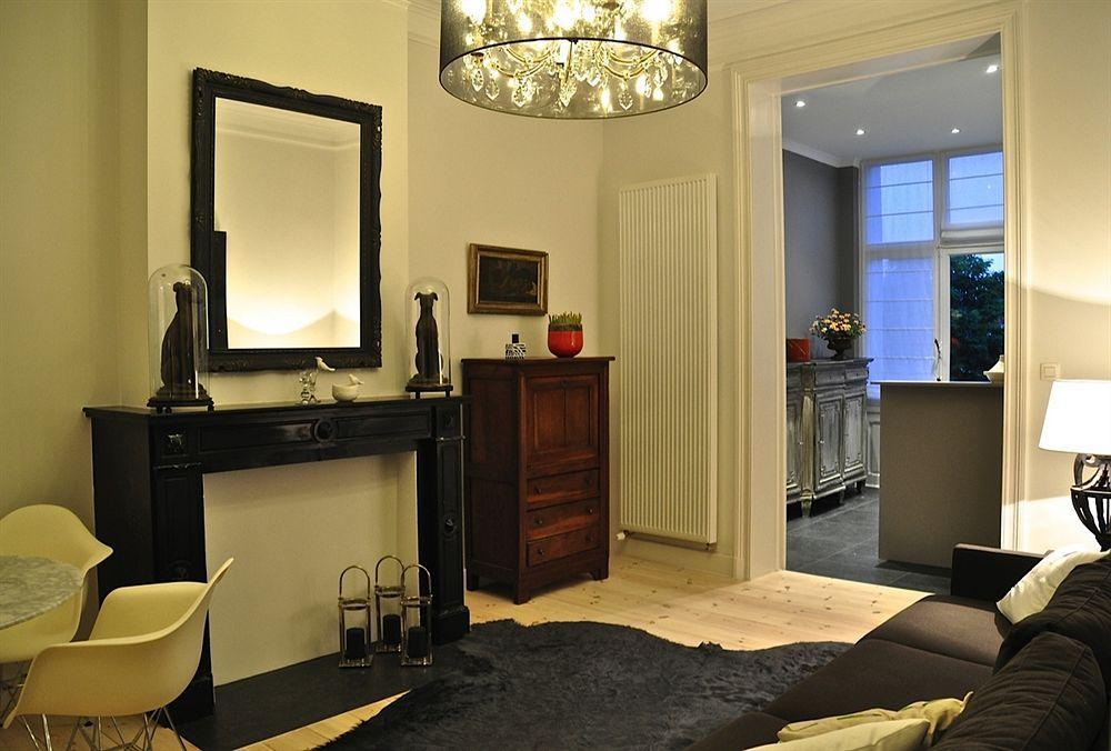 B&B Un Jardin En Ville Saint-Gilles ภายนอก รูปภาพ