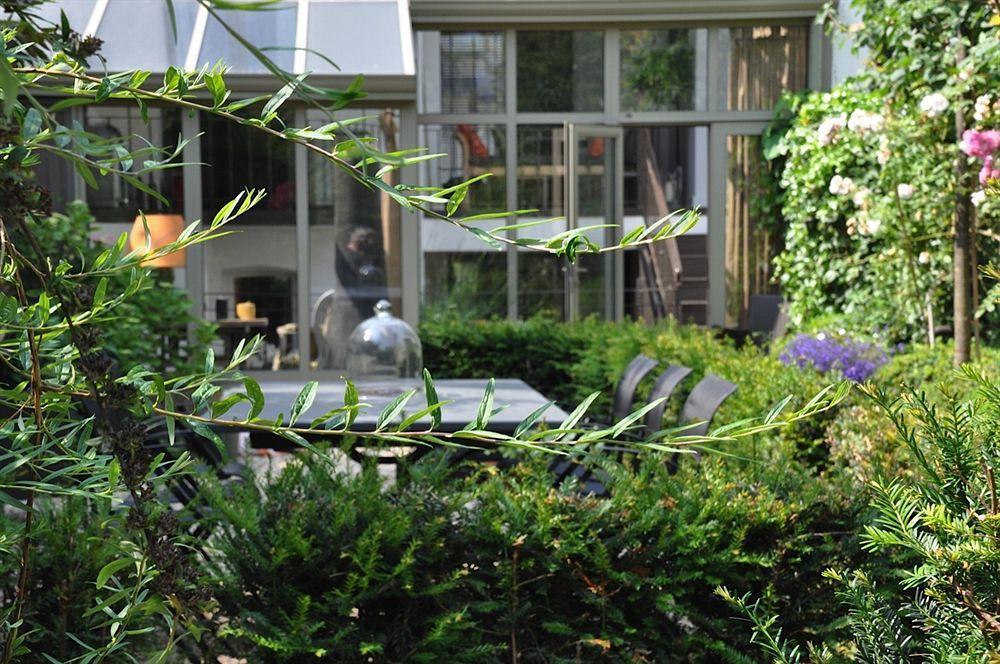 B&B Un Jardin En Ville Saint-Gilles ภายนอก รูปภาพ