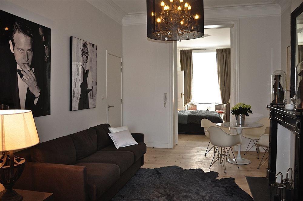 B&B Un Jardin En Ville Saint-Gilles ภายนอก รูปภาพ