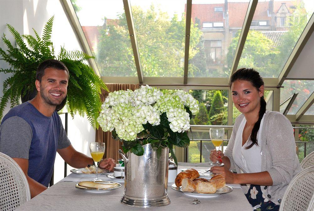 B&B Un Jardin En Ville Saint-Gilles ภายนอก รูปภาพ