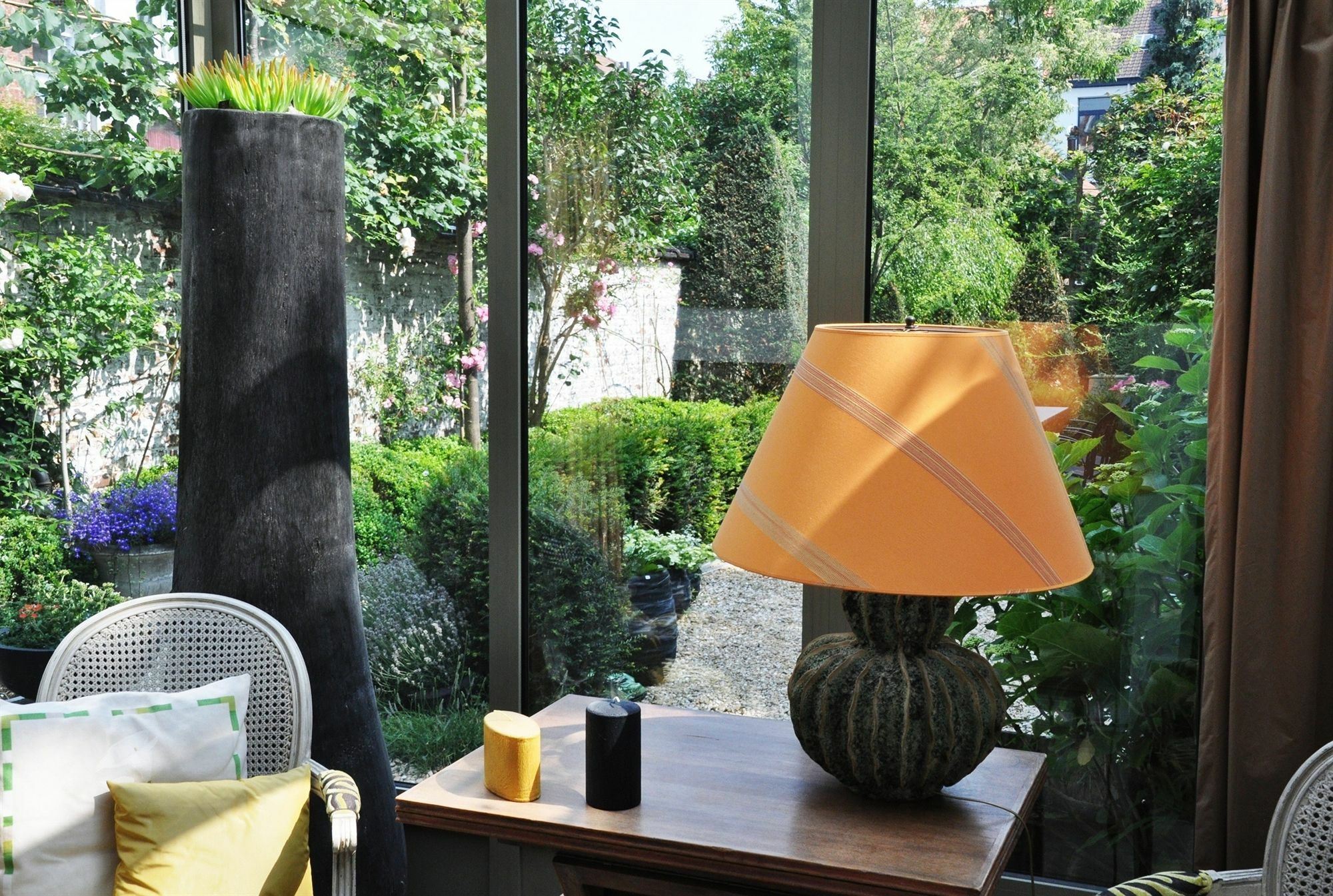 B&B Un Jardin En Ville Saint-Gilles ภายนอก รูปภาพ
